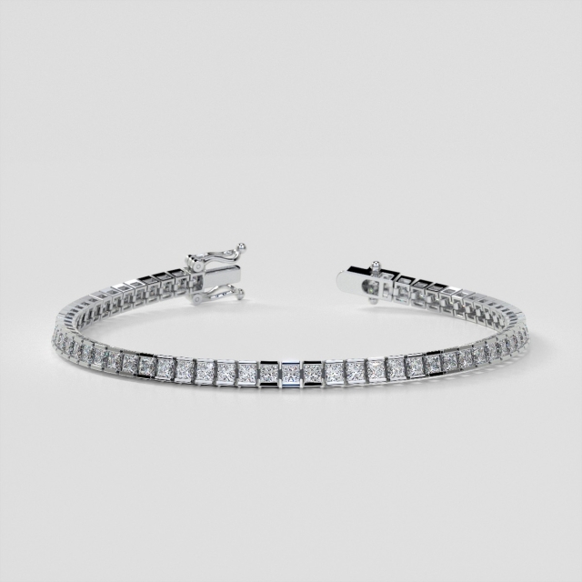 Lab Grown Diamond Princess Cut Tennis Bracelet in 14K Gold